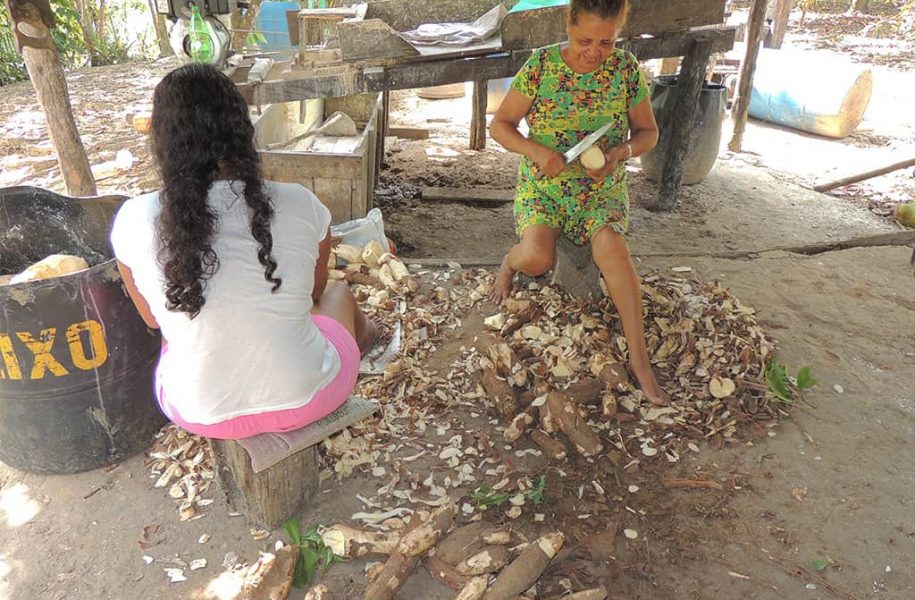 Women preparing cassava